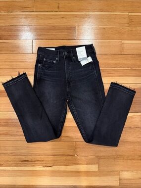 Abercrombie & Fitch Black High-Rise Skinny Jeans with Frayed Hem